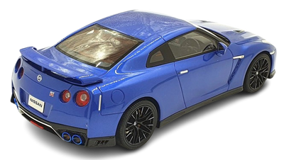 Kyosho 1/18 Scale Diecast KSR18044BL2 - Nissan GT-R Premium edition - Blue